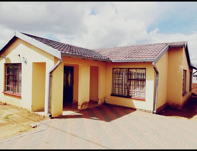 3 BEDROOM HOUSE FOR SALE IN SOSHANGUVE WW